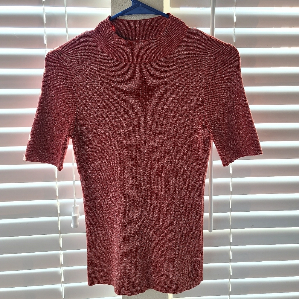 3/$25 Forever 21 glittery red top L